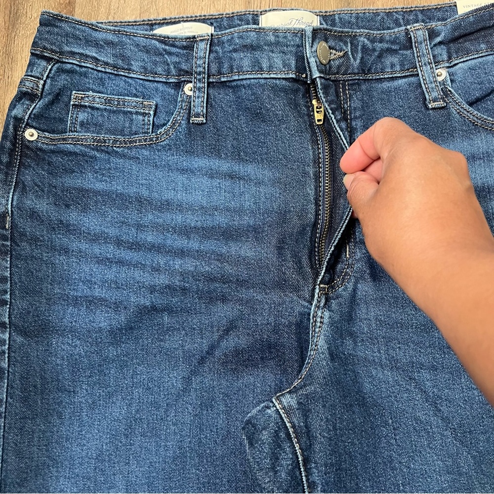 Universal Thread High Rise Bootcut Ankle Jean - Picture 7 of 12